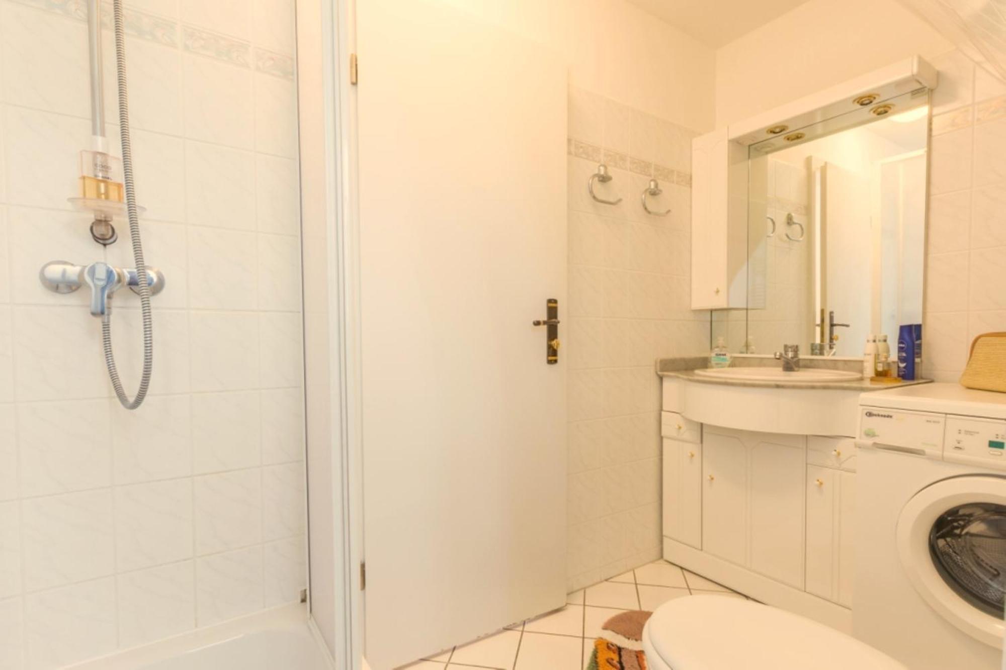 Achtern Diek Haus 12A Wohnung 7 ツィングシュト エクステリア 写真